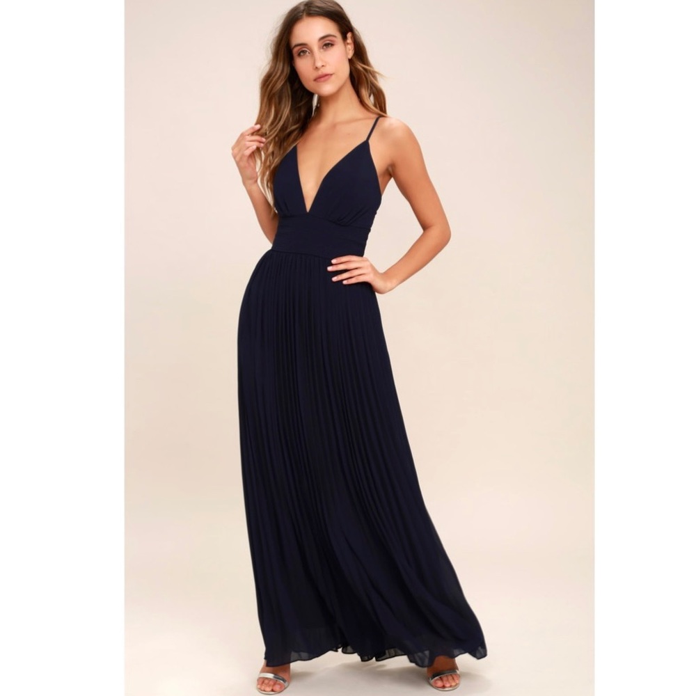 NWT Lulu’s Depths of My Love Navy Maxi Dress